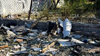 Наслідки одного з російських обстрілів у селищі Біленьке на Донеччині, 12 серпня 2026 року
