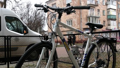 Чернігівські патрульні отримали десять велосипедів від бельгійських колег Чернігівські патрульні отримали десять велосипедів від бельгійських колег