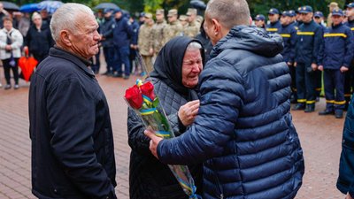 Івано-Франківськ, "Дзвін пам’яті", воїни, нагороди
