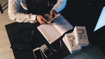 Ексочільника кафедри полтавського університету підозрюють в одержанні неправомірної вигоди
