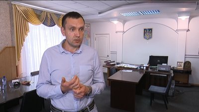 "Не дозволяє купатись та рибалити". На Сумщині селяни конфліктують з орендарем ставка "Не дозволяє купатись та рибалити". На Сумщині селяни конфліктують з орендарем ставка