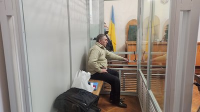 У Житомирі обвинувачуваному у вбивстві 7 людей Захаренку подовжили термін перебування під вартою У Житомирі обвинувачуваному у вбивстві 7 людей Захаренку подовжили термін перебування під вартою