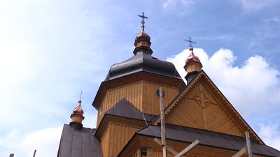 Дах церкви у селі Цінева Дах церкви у селі Цінева