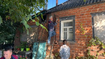 Мешканці Охтирки долають наслідки атаки РФ