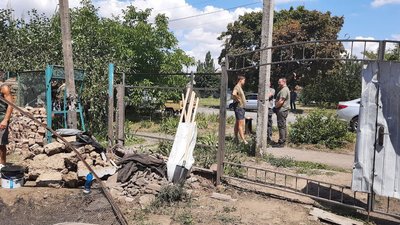 “Мене врятував мій собака”. Як живе під обстрілами Нікополь на Дніпропетровщині