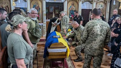 На Закарпатті попрощалися із полеглим захисником Миколою Цілем На Закарпатті попрощалися із полеглим захисником Миколою Цілем