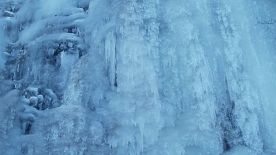На Львівщині в національному природному парку замерзли водоспади На Львівщині в національному природному парку замерзли водоспади