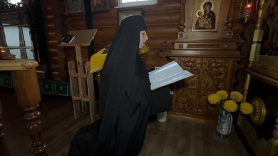 “Чернецтво це не понурі люди”: послушниця волинського монастиря розповіла як після акторства прийняла постриг