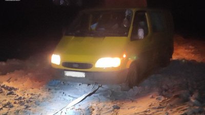 Погіршення погодних умов на Миколаївщині. Рятувальники ліквідують наслідки негоди Погіршення погодних умов на Миколаївщині. Рятувальники ліквідують наслідки негоди