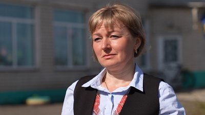 "Це важко": у селі на Волині господарюють самі жінки, майже усі чоловіки воюють — Наталія Красьоха "Це важко": у селі на Волині господарюють самі жінки, майже усі чоловіки воюють — Наталія Красьоха