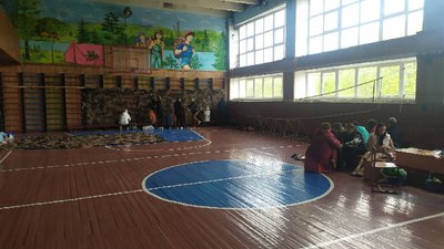Шиють аптечки та розвантажувальні жилети. У Бобринецькому ліцеї організували допомогу військовим Шиють аптечки та розвантажувальні жилети. У Бобринецькому ліцеї організували допомогу військовим