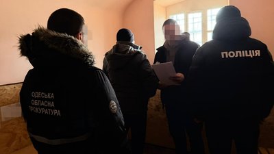 На Одещині до суду передали справу про незаконне збагачення посадовця ДМС