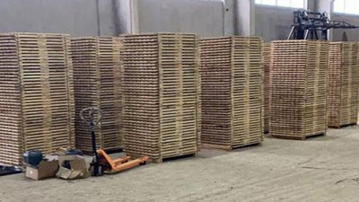 Ховали цигарки у деревині: СБУ Волині вилучила контрабанди на 18 мільйонів гривень Ховали цигарки у деревині: СБУ Волині вилучила контрабанди на 18 мільйонів гривень