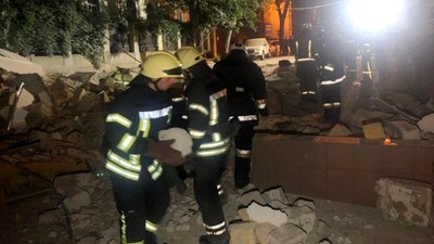 В Одесі обвалився житловий будинок: мешканців евакуювали, одна людина в лікарні