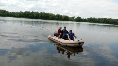 Перекинувся човен: на Чернігівщині на Дніпрі потонув рибалка