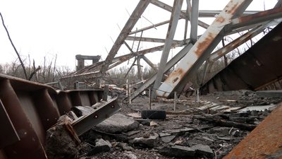 Автомобільний міст через Десну у Чернігові: від дерев’яного до підірваного авіацією Автомобільний міст через Десну у Чернігові: від дерев’яного до підірваного авіацією