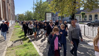 У Києві відбувається Марш пам'яті жертв Бабиного Яру У Києві відбувається Марш пам'яті жертв Бабиного Яру