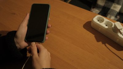 Можна зарядити телефон та зігрітися: як у громаді на Вінниччині працюють "пункти незламності" Можна зарядити телефон та зігрітися: як у громаді на Вінниччині працюють "пункти незламності"