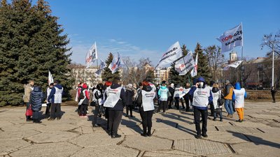 У Полтаві протестують проти ймовірного впровадження локдауну У Полтаві протестують проти ймовірного впровадження локдауну