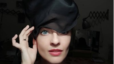 "І хоч я не маю будинку, але я маю свою країну" — історія переселенки з Маріуполя "І хоч я не маю будинку, але я маю свою країну" — історія переселенки з Маріуполя
