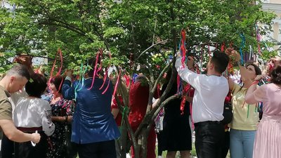 У Кропивницькому 31-й конкурс "Калиновий спів" відкрили благодійним концертом У Кропивницькому 31-й конкурс "Калиновий спів" відкрили благодійним концертом