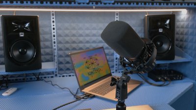 У Чернігові відкрили аудіовізуальну студію для молоді
