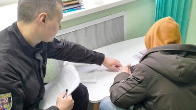 Поліція, затримання, підліток