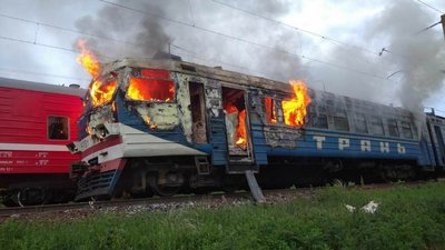 Електропоїзд Одеської залізниці зайнявся Електропоїзд Одеської залізниці зайнявся