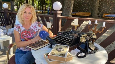 Радянські автівки, вінтажні речі та косплеї: як минув ретро-фестиваль в Одесі Радянські автівки, вінтажні речі та косплеї: як минув ретро-фестиваль в Одесі