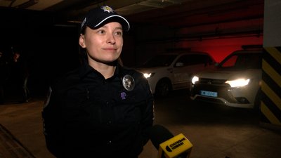 Щоб привернути увагу учасників дорожнього руху: у Чернігові вперше провели показ мод зі світловідбиваючими елементами Щоб привернути увагу учасників дорожнього руху: у Чернігові вперше провели показ мод зі світловідбиваючими елементами