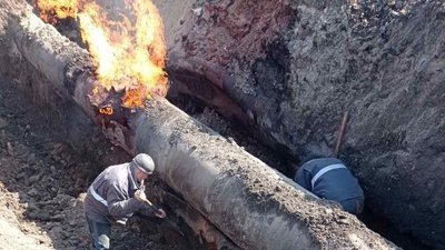 У Харкові ремонтують обстріляний окупантами газопровід: людей просять перекрити крани