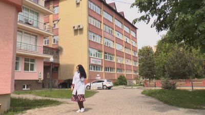 До тисячі масок у день використовують у центральній міській клінічній лікарні Франківська