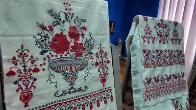 Майстрині Житомира розробили ескіз для майбутнього рушника Перемоги Майстрині Житомира розробили ескіз для майбутнього рушника Перемоги