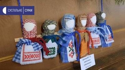 "Зимові фарби творчого натхнення". Різдвяна виставка народних майстрів відкрилася у Сумах "Зимові фарби творчого натхнення". Різдвяна виставка народних майстрів відкрилася у Сумах