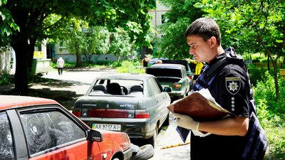 Харків під обстрілом РФ: поранені двоє людей на Салтівці Харків під обстрілом РФ: поранені двоє людей на Салтівці