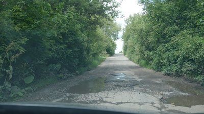 Яма на дорозі Яма на дорозі