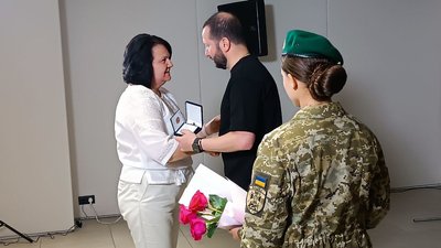 У Хмельницькому з нагоди Дня прапора і Дня незалежності нагородили жителів області