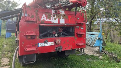 Рятувальники загасили у Петропавлівці на Харківщині пожежу після обстрілу Рятувальники загасили у Петропавлівці на Харківщині пожежу після обстрілу