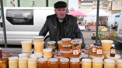 Ярмарок, мед, Микитинці