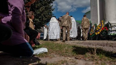 У Ніжині попрощалися з бійцем Євгеном Старостенком