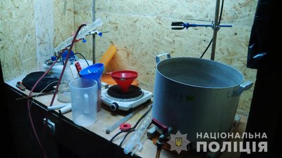 Поліція затримала наркодилерів з найбільшою в історії України партією метадону