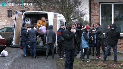 Доброчинність, що привернула увагу: як "BMW club" подарунки дітям возив