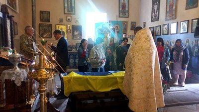 У Сумах поховали військового Дмитра Кірієнкова У Сумах поховали військового Дмитра Кірієнкова
