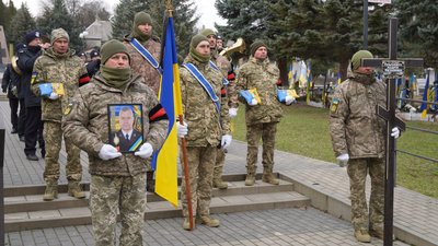 В Ужгороді попрощалися із підполковником Андрієм Лущакевичем