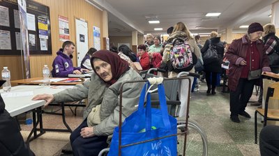 евакуйована жінка
