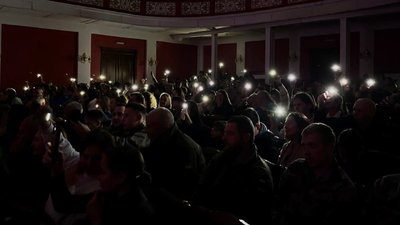 Музика перемоги. У Чернівцях на благодійному концерті зібрали майже 42 тисячі гривень для українських військових Музика перемоги. У Чернівцях на благодійному концерті зібрали майже 42 тисячі гривень для українських військових