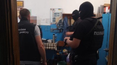 Воиняни незаконно переробляв вогнепальну зброю Воиняни незаконно переробляв вогнепальну зброю