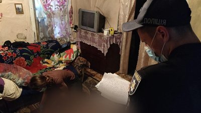 На тлі конфлікту через алкоголь: на Чернігівщині батько зарубав свого сина