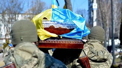 Житомирщина прощається ще з п'ятьма своїми героями-оборонцями Житомирщина прощається ще з п'ятьма своїми героями-оборонцями