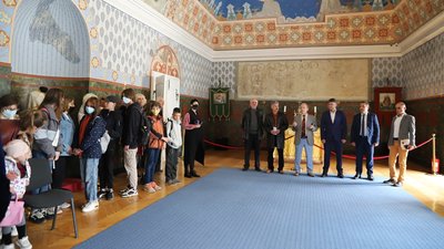 Середньовічна музика та виступи лицарів: в Ужгородському замку відзначили Міжнародний день музеїв Середньовічна музика та виступи лицарів: в Ужгородському замку відзначили Міжнародний день музеїв